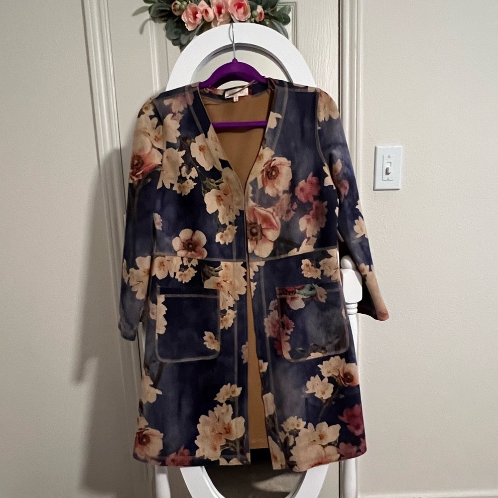 Solitaire coat floral
